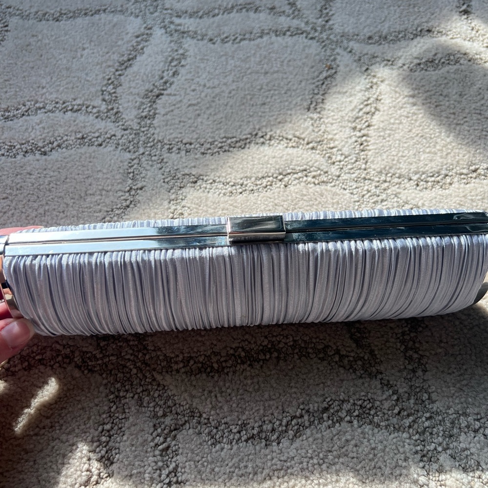 Silver evening/special occasion clutch with should strap